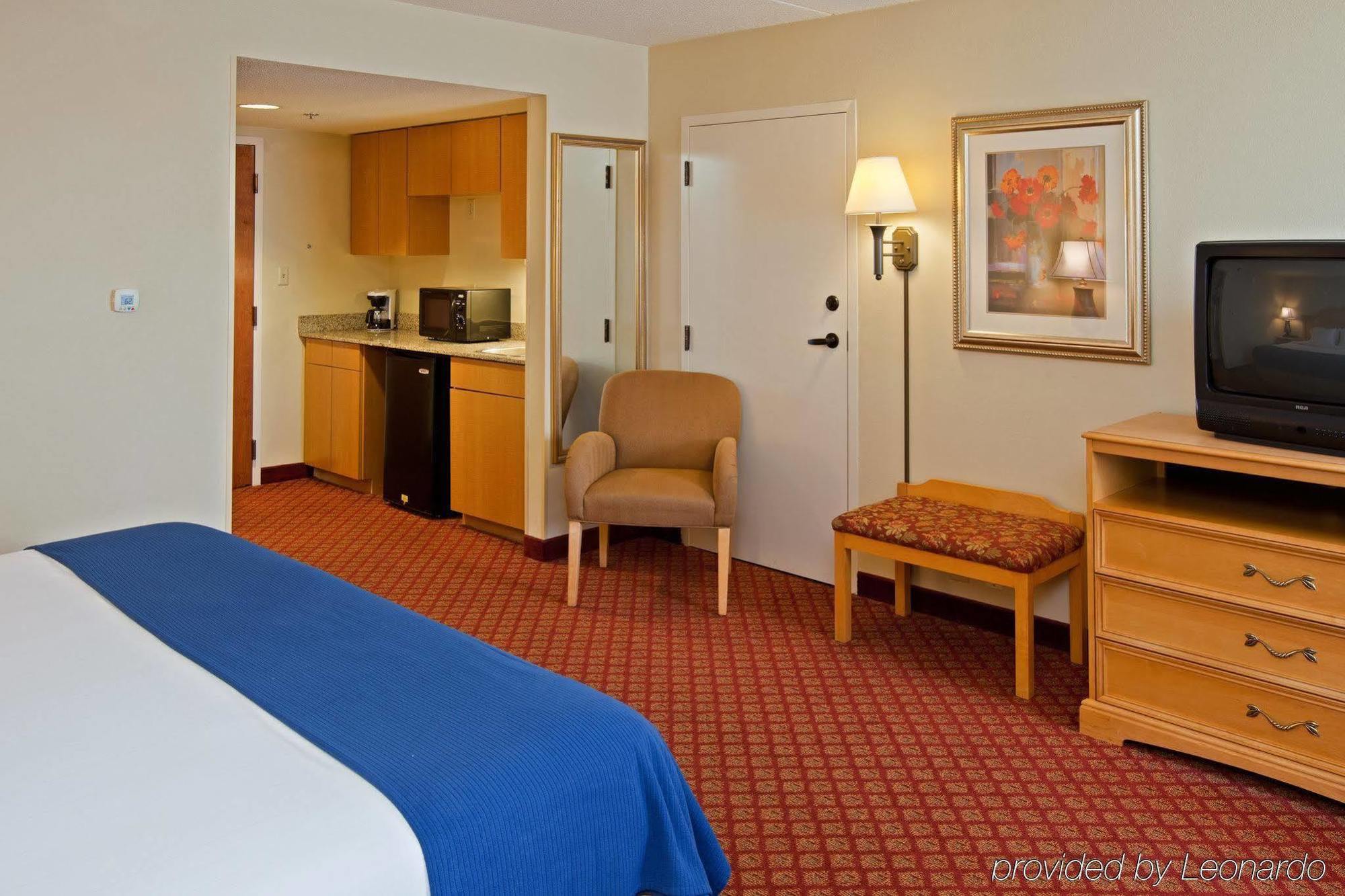 Holiday Inn Express Indianapolis South By Ihg Номер фото